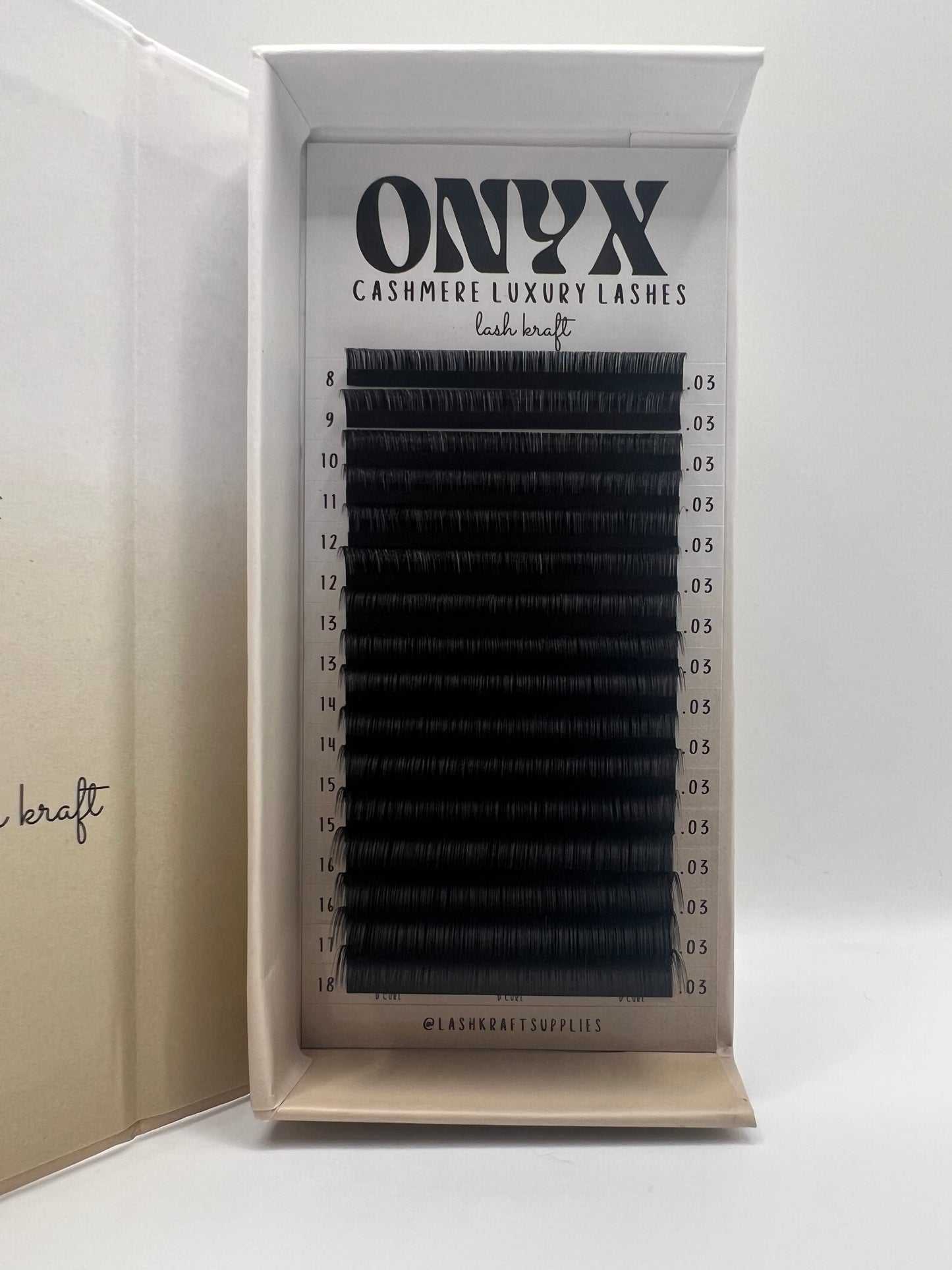 ONYX Cashmere Luxury Lashes