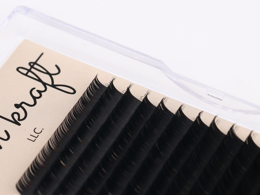 matte black - classic lashes mixed tray
