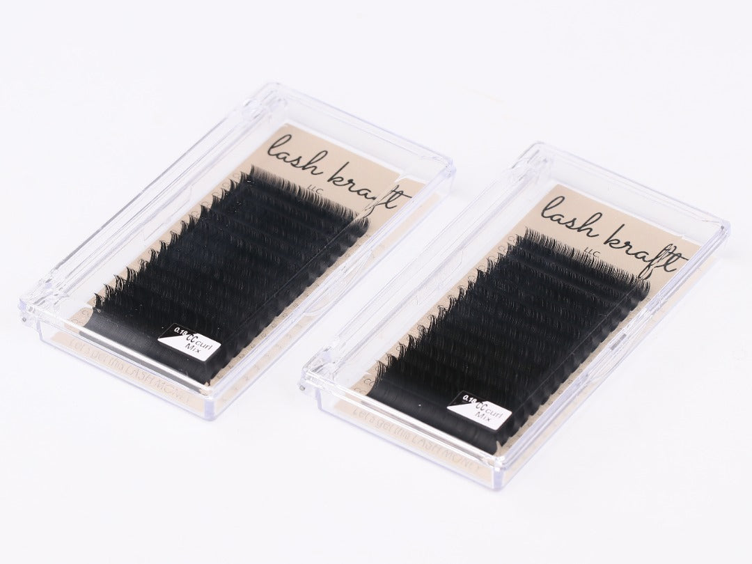matte black - classic lashes 0.15